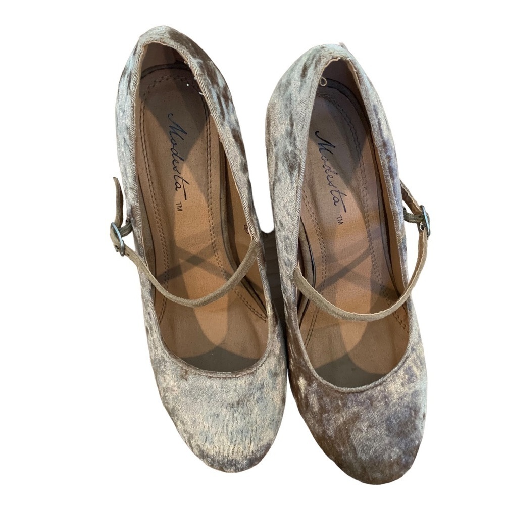 Modesta Cameo golden tan velvet Mary Jane style heels